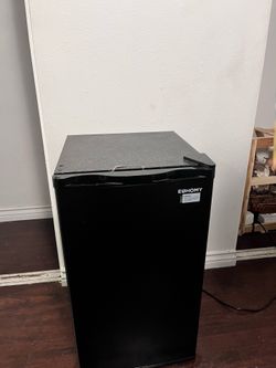 Mini fridge