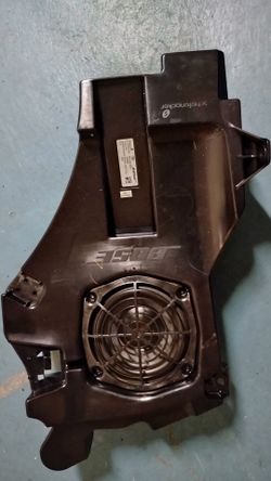 OEM Bose subwoofer 06'-13' Audi a3