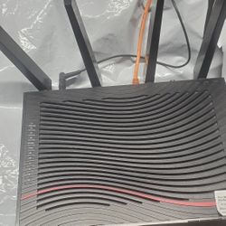 Netgear Nighthawk 4s High power Wifi router cable modem