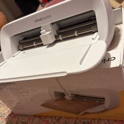 Brand New Cricut Joy Extra 