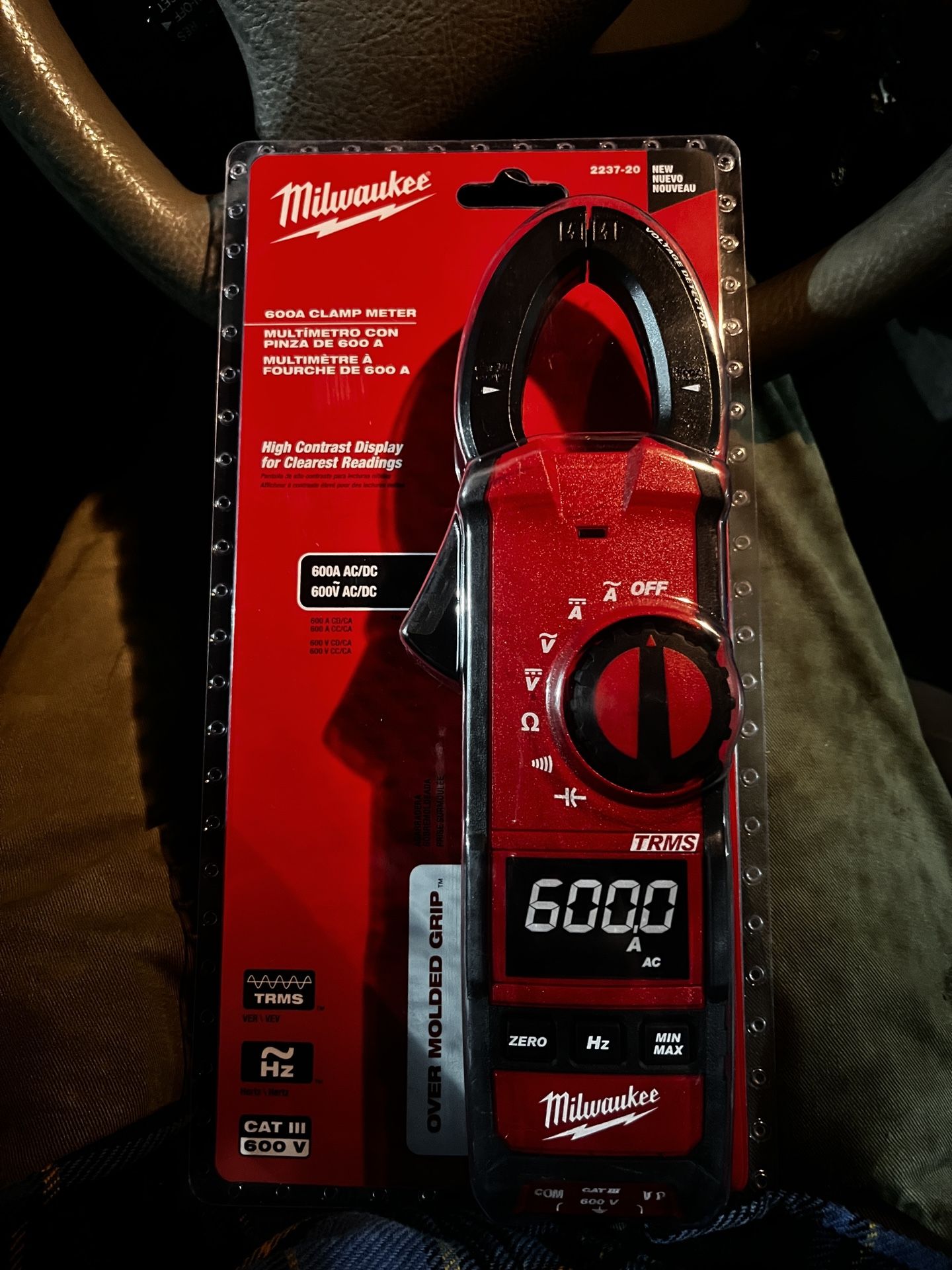Milwaukee 600 amp clamp meter