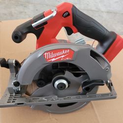 Milwaukee Circular Saw Fuel 6 1/2 New