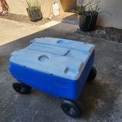 Cooler With Wheels 