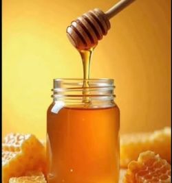100% Pure Raw Honey – Fresh From Our Backyard Beehives!