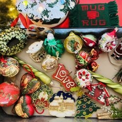 🎄✨ Vintage Nostalgic Ornament Lot — 30 pcs (Glass, Diorama, Acrylic, Papier-Mâché)