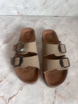 Time & Tru Women’s Platform Footbed Tan Faux  Slide Sandals