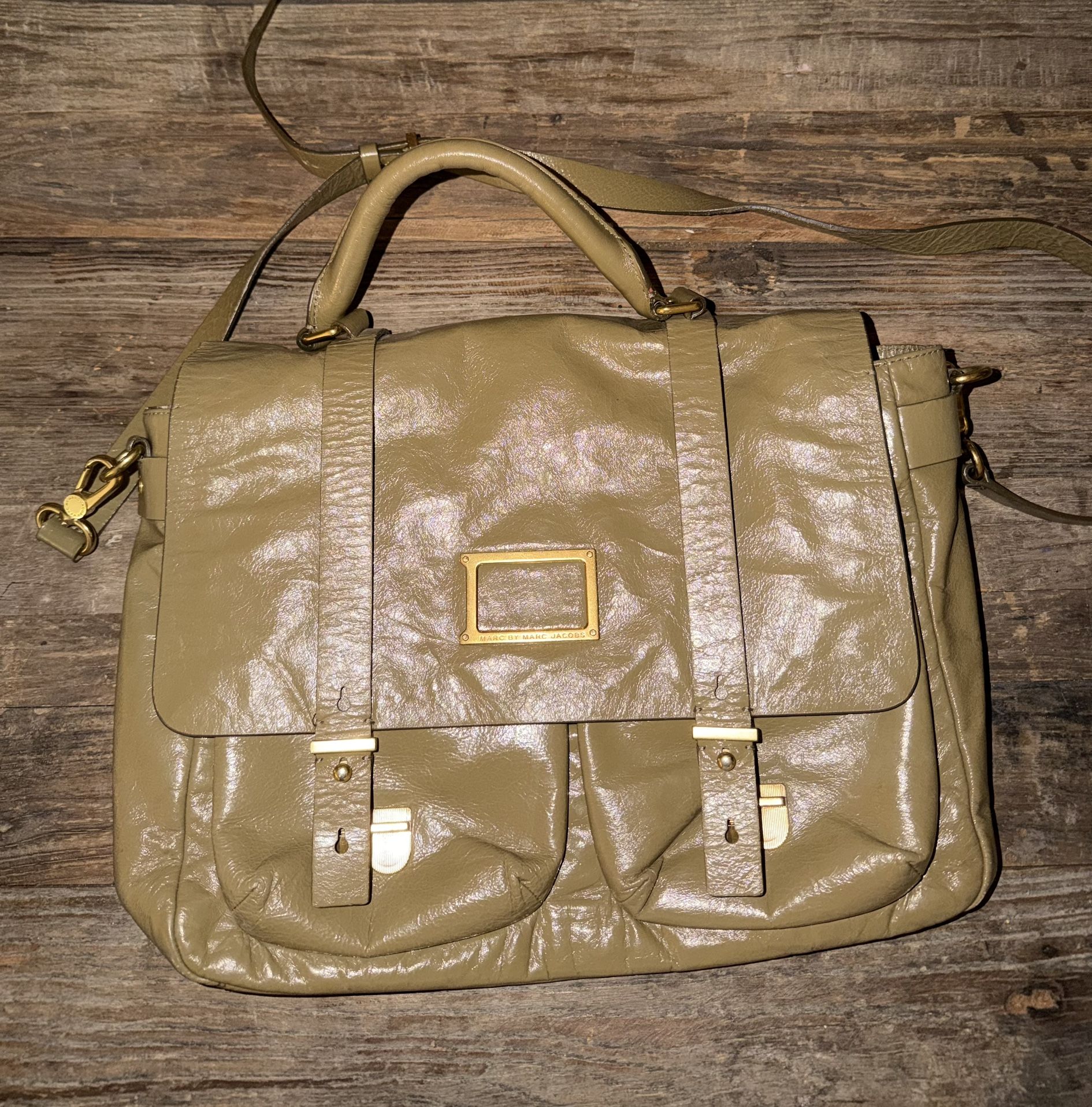 Marc Jacob’s Leather Messenger Bag (women’s)