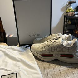 Gucci Shoes 