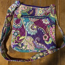 Excellent Condition Vera Bradley Hand Bag