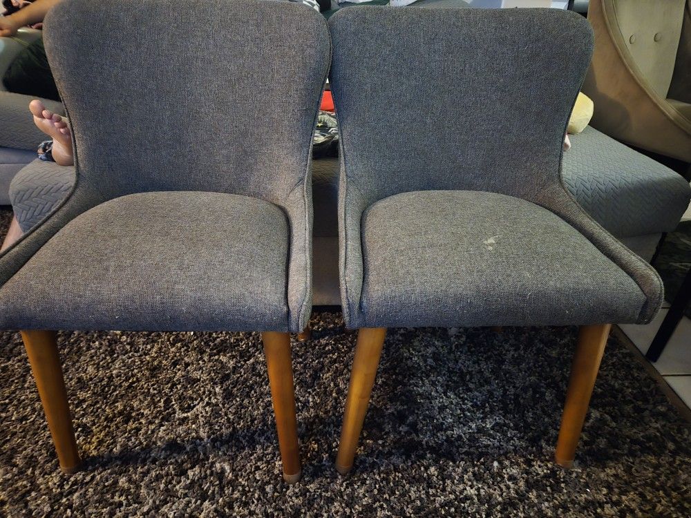 2 Chairs
