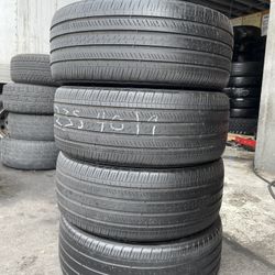 235/40R19 Marca Goodyear En Muy Buenas Condiciones De Vida 