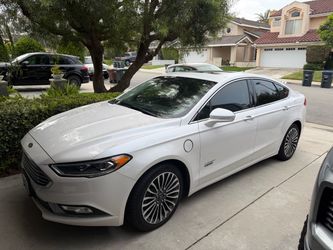 2018 Ford Fusion Hybrid Titanium (original owner)