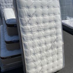 Twin Organic Cloud Edition Europillow Top 12inch Matres!!