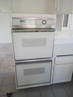 Wall oven