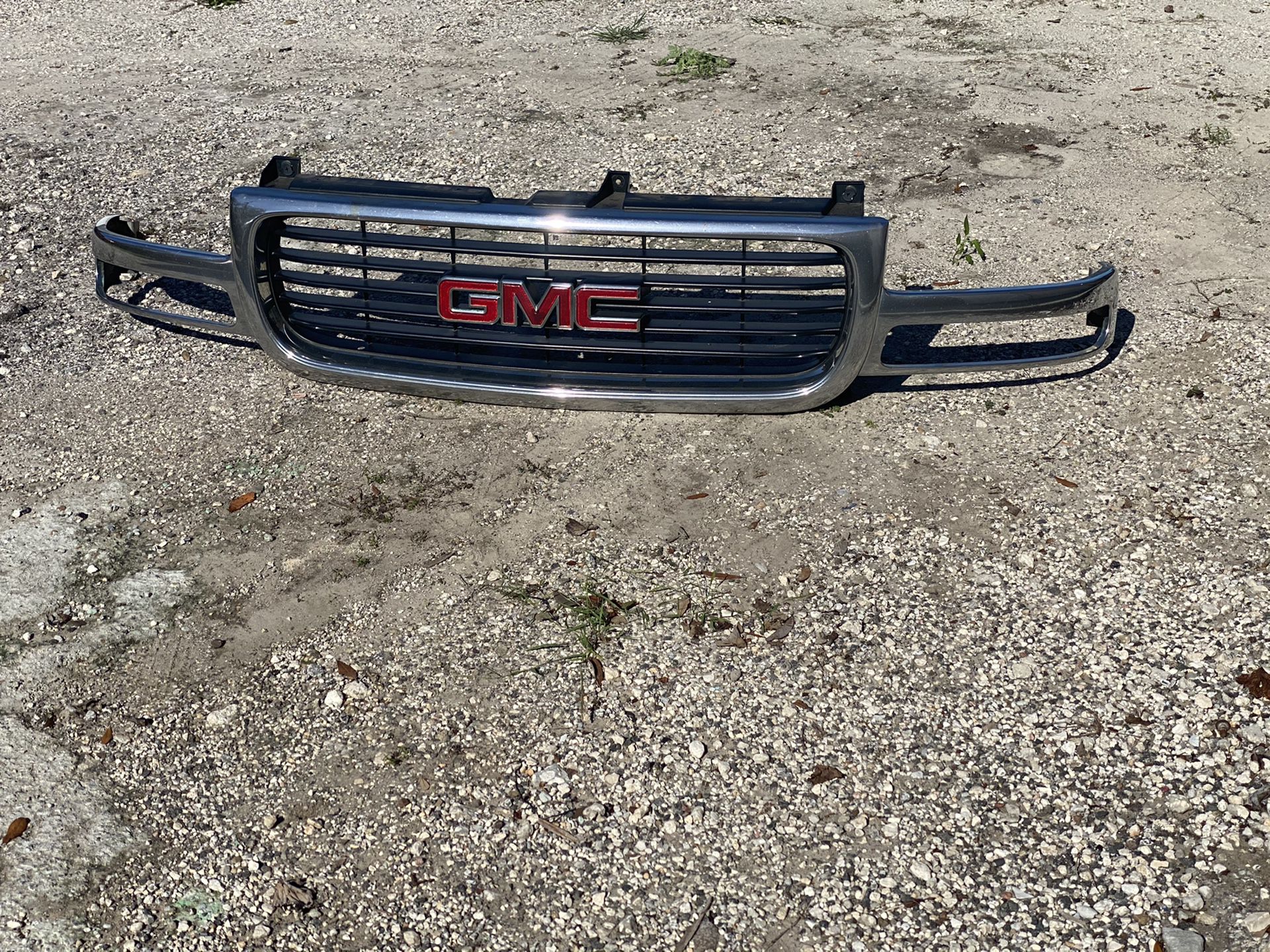 01-05 Chevy GMC Tahoe Yukon Suburban seats grille center console with sub