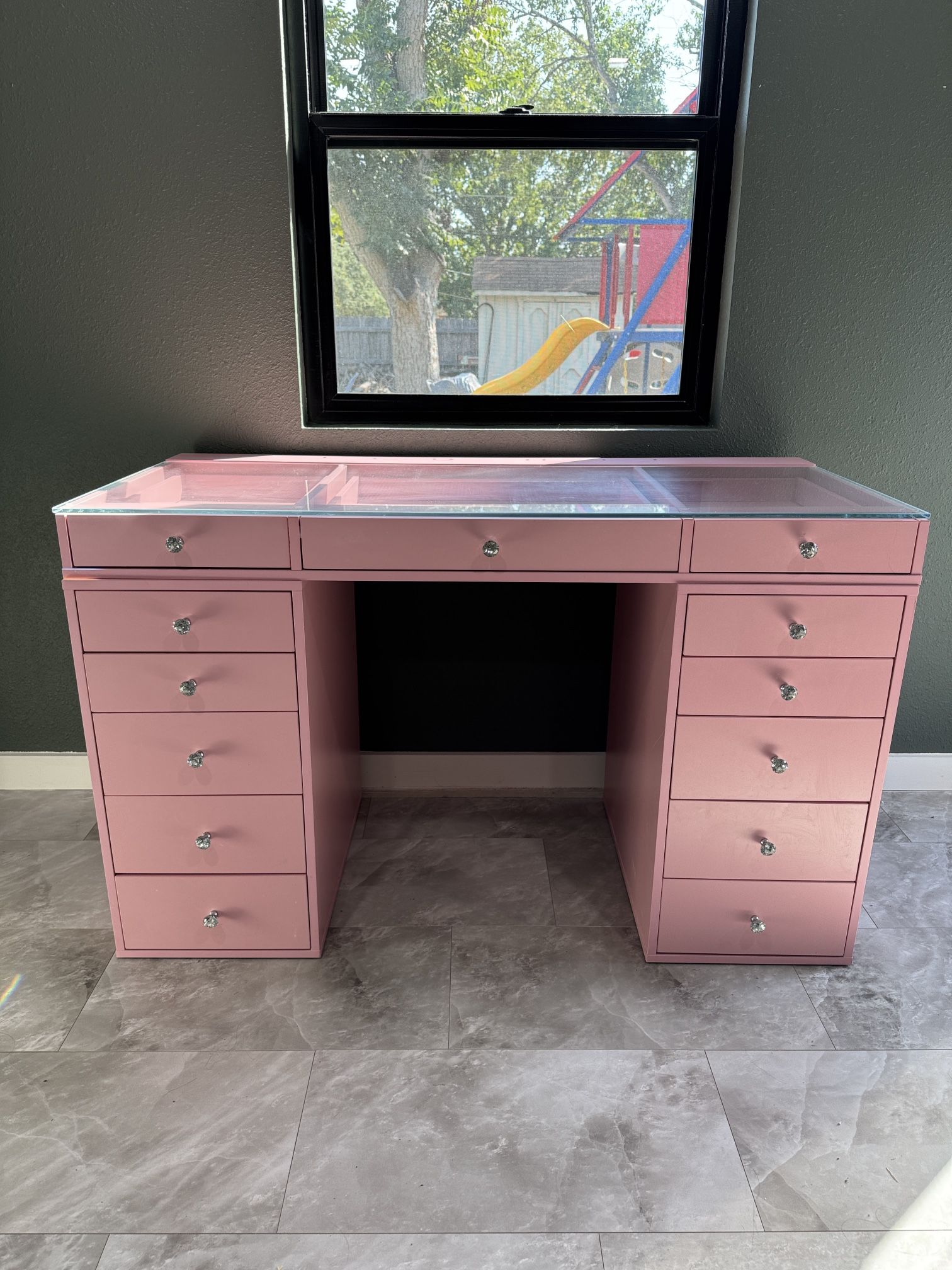 Impressions Vanity