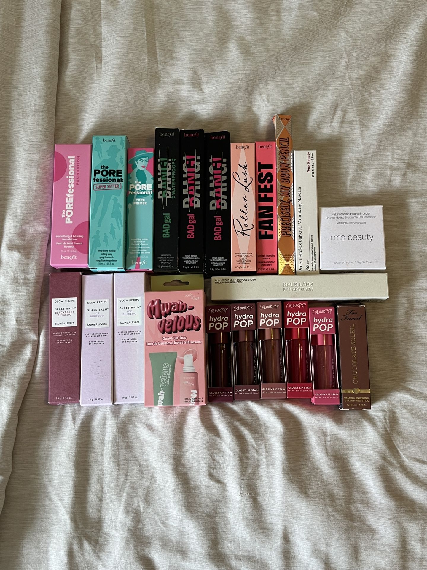 MAKEUP