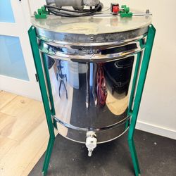 9 Frame Honey Extractor 