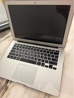 MacBook Air 13 Inch 2017 i7 256GB SSD 8GB RAM