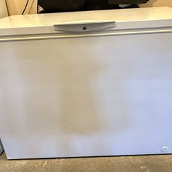 Kenmore Chest Freezer