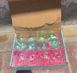 Glitter Axolotl Squishy Toy – Assorted Colors