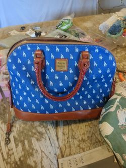 Dooney bourke dodger purse
