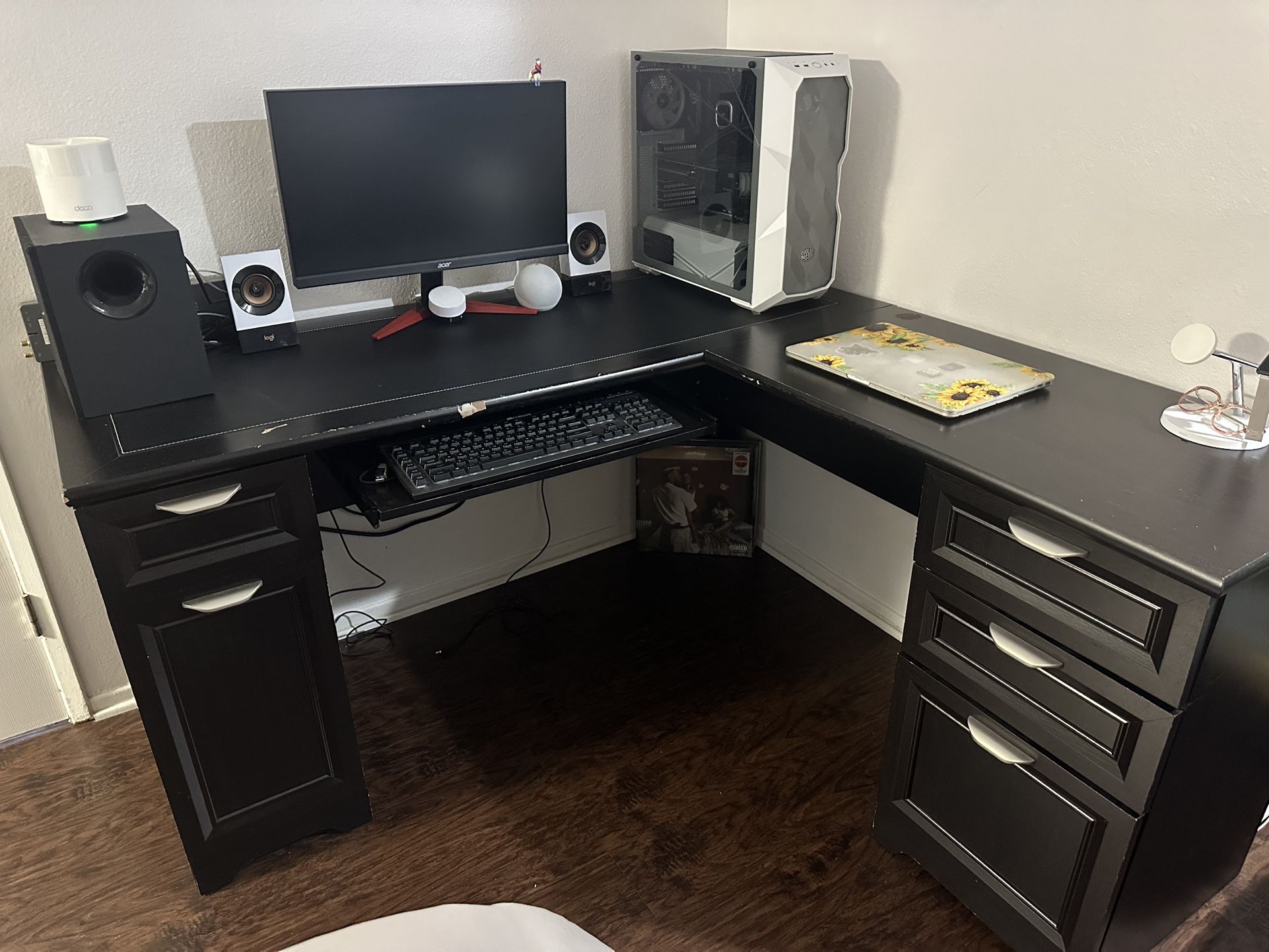 L-shape Desk, Black Color