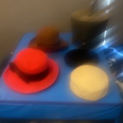 4 Old Hats And A Hat Box From 80’s