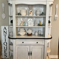 Farmhouse Hutch