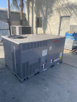 4ton CARRIER PACKAGE UNIT GAS / ELECTRIC