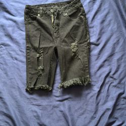 V.I.P. Black Distressed Denim Shorts – Size 3/4