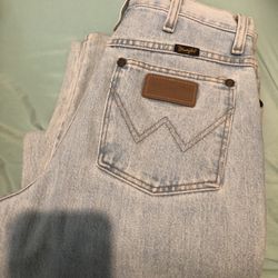 Womans WRANGLERS HIGH WAISTED