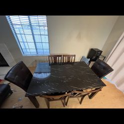 Dining Table And Chairs Excellent Condition 