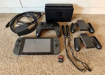 Nintendo Switch Console + Wireless Pro Controller