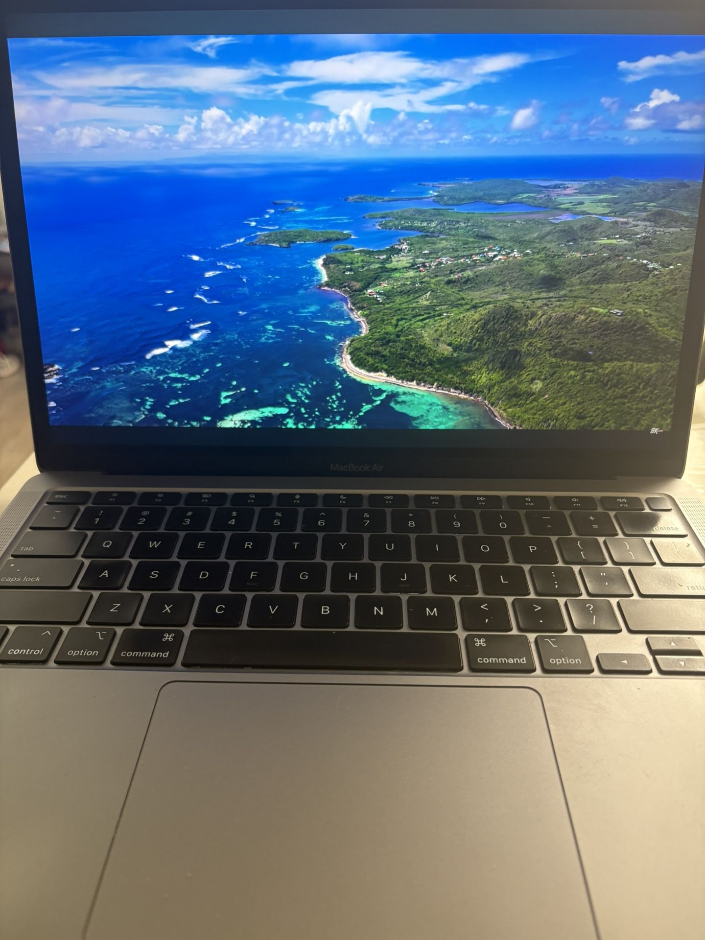 MacBook Air (Silver) , M1 2020 (Great Condition!!)