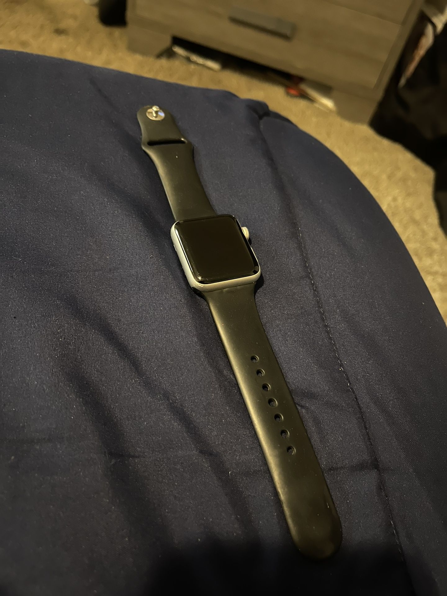 APPLE WATCH SERIES 3 42MM +CHARGER 