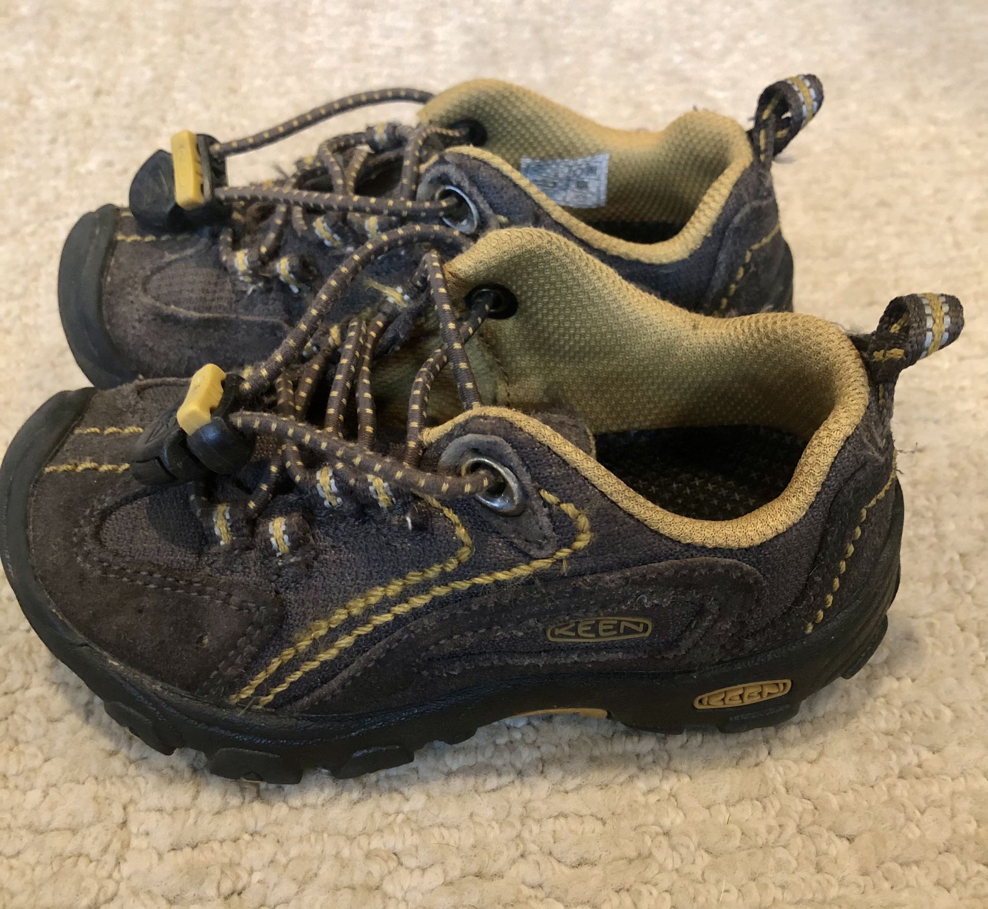 Keen Toddler Shoes, Size US 8
