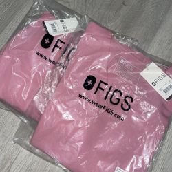 Figs Scrubs in Chalk Pink (new with tags) 