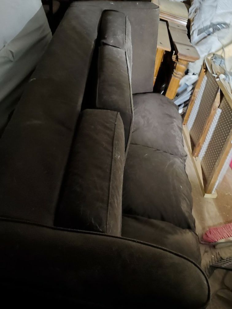 3 Seater Couch Good Condition