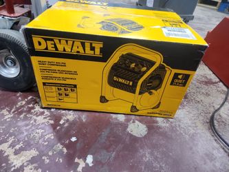 DEWALT
2.5 Gal. Portable Electric Heavy Duty 200 PSI Quiet Air Compressor