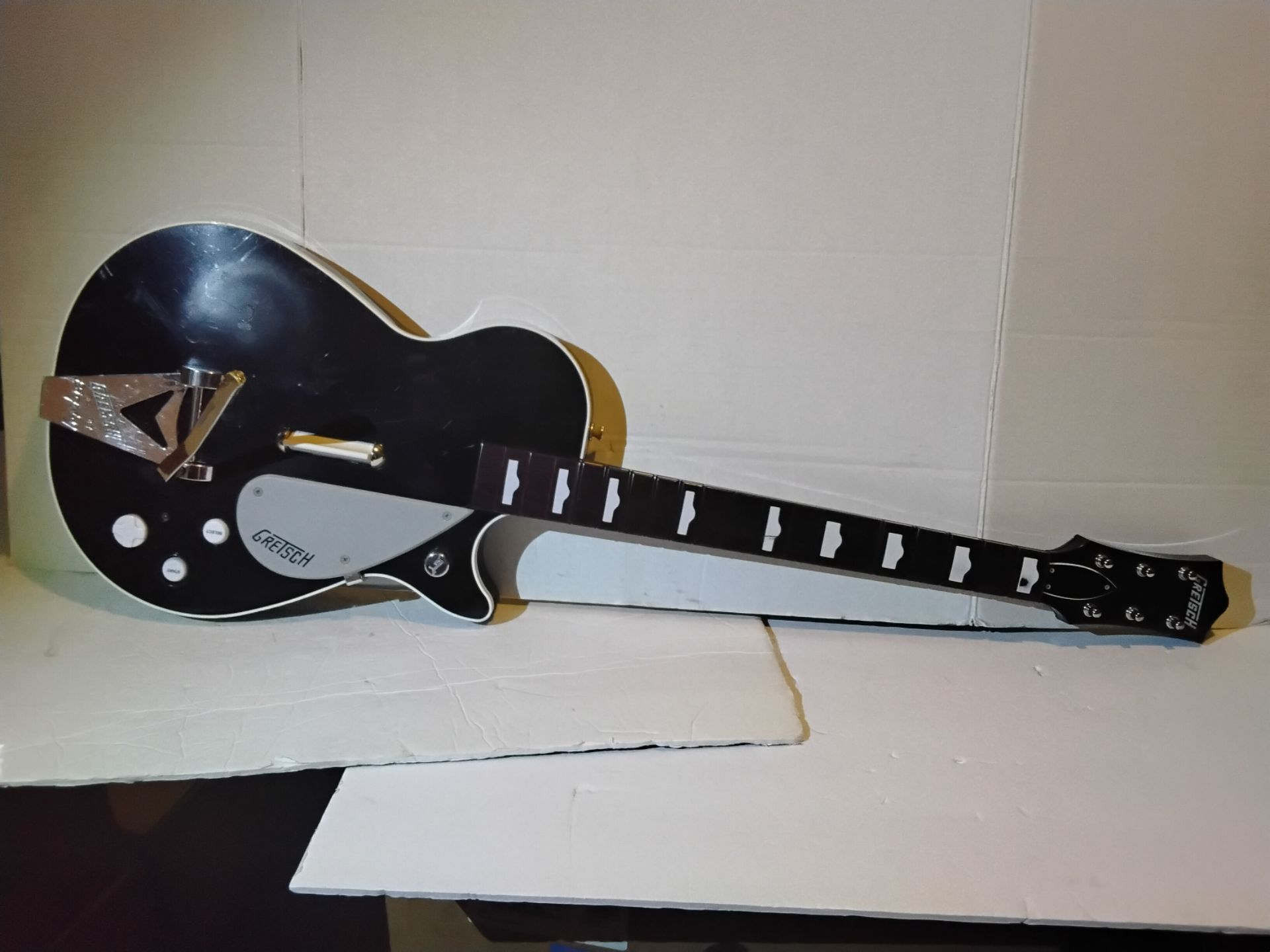 The Beatles Rock Band Gretsch wireless guitar controller for Playstation 3 ps3 untested RARE