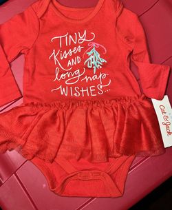 New. 6/9m Holiday Outfit