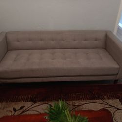 Sofa BEIGE 6 FEET  LONG IN Great Condition 