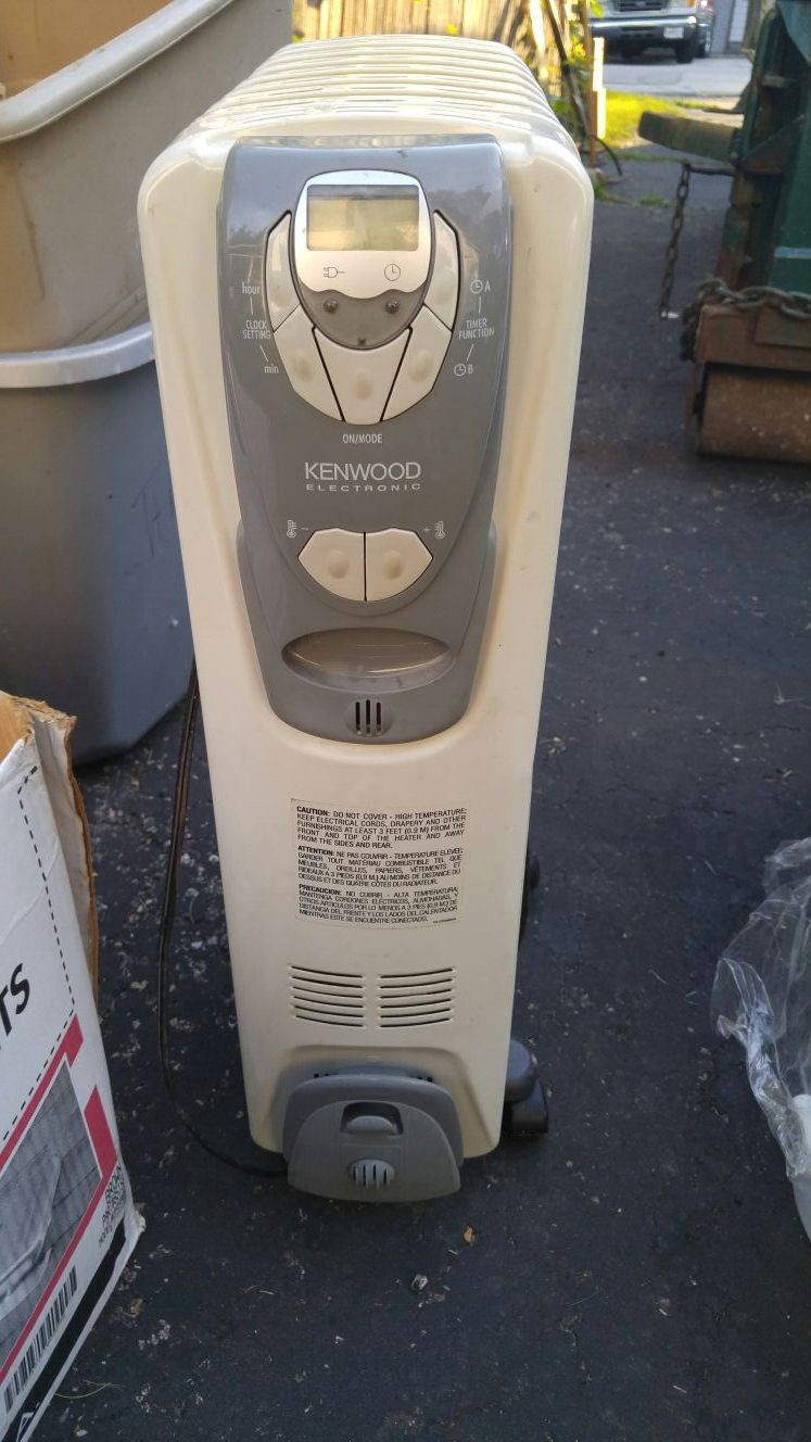 Kenwood Portable Electronic Radiator Heater EW6708K for Sale in Saint