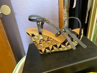 Size nine wedges
