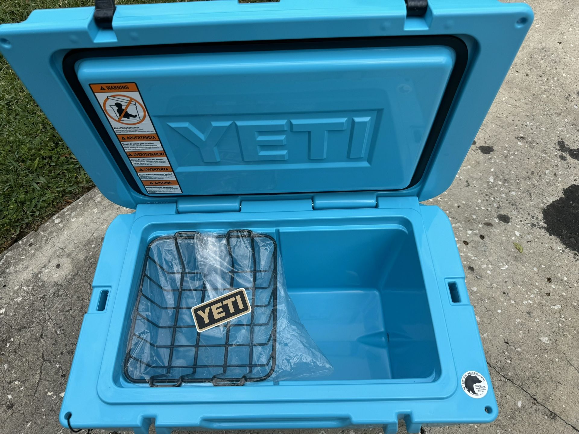 NIB Assorted YETI Tundra 45 Hard Coolers~ All The HTF Colors!~ Reef Blue, Aquifer Blue, Camp Green, Charcoal, Seafoam, Rescue Red, White, Tan & MORE!