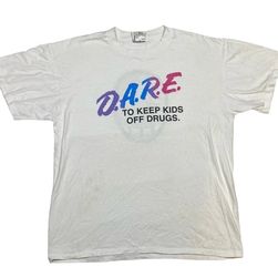 Vintage D.A.R.E. KEEP KIDS OFF DRUGS Irvine Police T-Shirt Mens XL White 90s