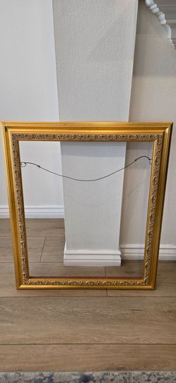 Brand New Gold Wood Ornate Picture/Art Frame 32x28 inches