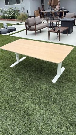 Electric standing desk - 63” x 31.5”