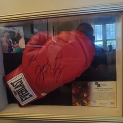 Floyd Mayweather Signed Boxing Glove In Display Case With Picture Of Signing And Certificate Of Authenticity